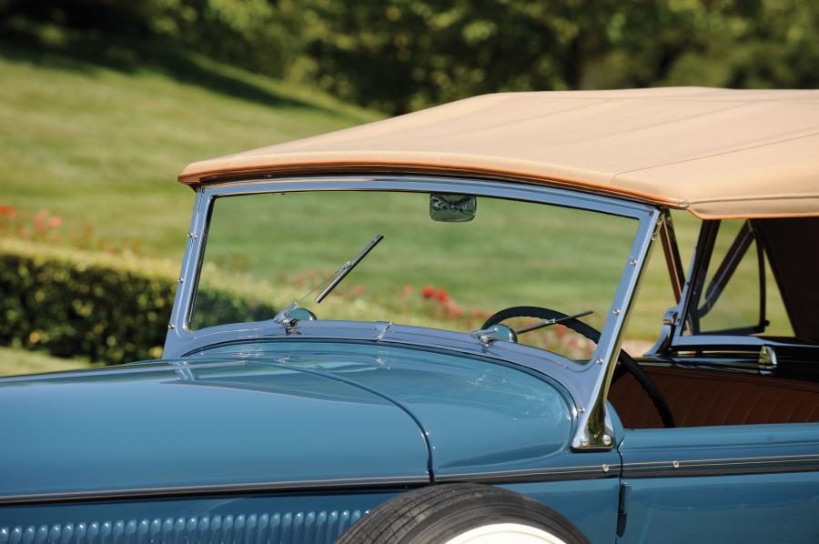 Детали экстерьера Lincoln Model KB Sport Phaeton 1933 года  (фото 8 из 12)